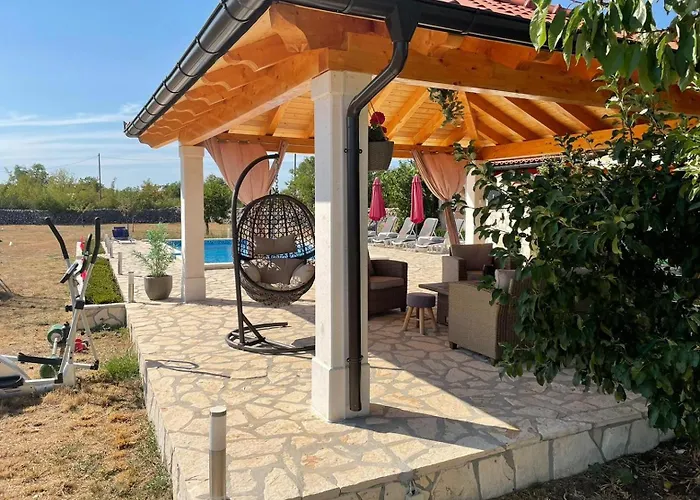 Vakantiehuis Family Friendly House With A Swimming Pool Gornje Planjane, Zagora - 19733